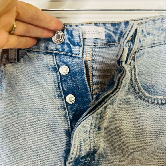 Zara Cutoff Jean Denim Shorts Button Fly - Picture 2 of 8